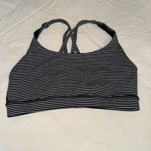 Lulu lemon striped sports bra. Unsure of size. 6-10 probably!